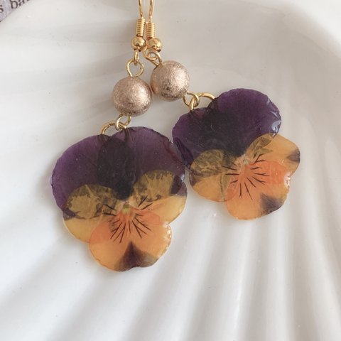 押し花ピアス