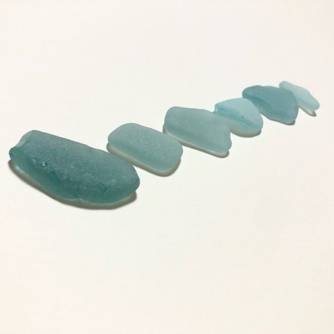 ①シーグラス　水色系　seaglass