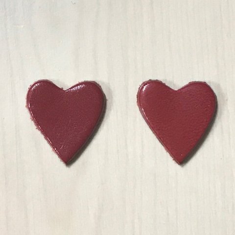 LEATHER HEART RED  PARTS