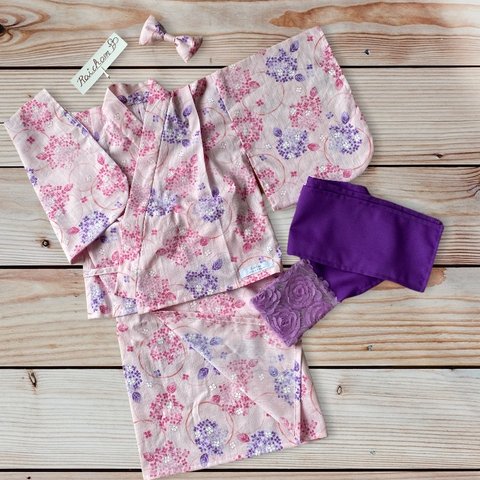 ベビー浴衣⭐︎セパレートタイプ⭐︎薄めのピンクが可愛い紫陽花柄浴衣💕帯、ヘアゴムセット⭐︎⭐︎⭐︎