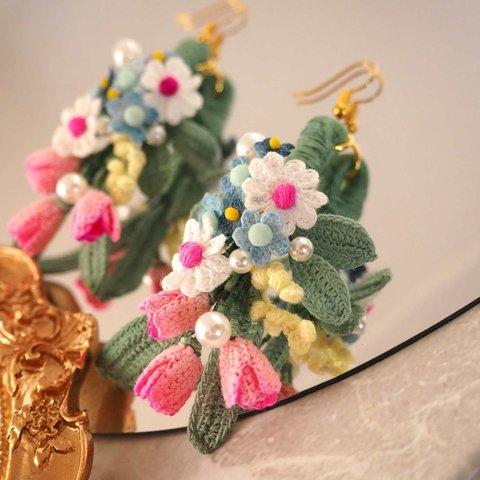 【ピアス/イヤリング】レース編み　チューリップとミモザの花束