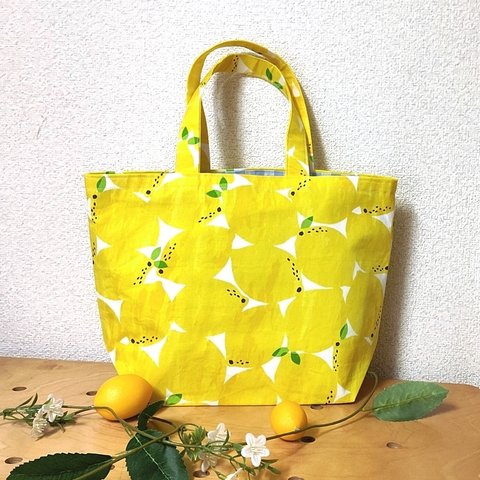 トートバッグ 大きなレモン🍋×ライトブルーチェック