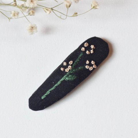 ちいさなお花　刺繍　パッチンピン＊