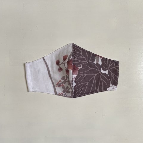 【再販】赤紫の葡萄柄と葉柄マスク☆ゴム紐付き☆浴衣生地の立体布マスク☆個包装