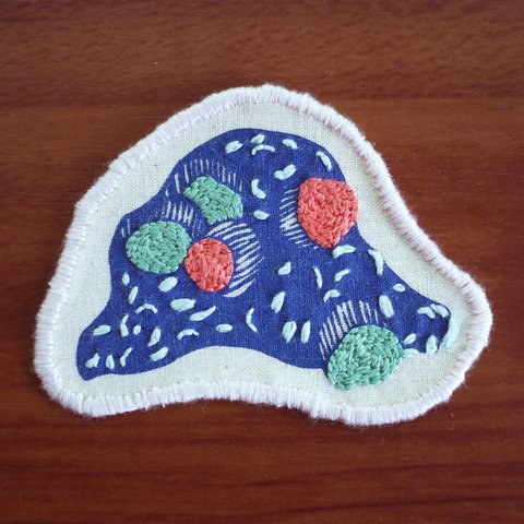 鉱物の刺繍ワッペン