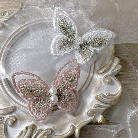 ◇fairy wings◇  ヘアクリップ　刺繍　パール　オーロラ