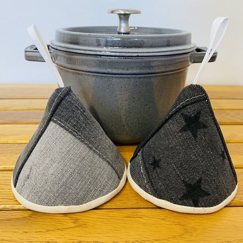 三角鍋つかみ★staub　ストウブ　ホーロー鍋★ミトン　鍋つかみ　デニムリメイク