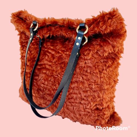 【受注生産】モコモコがうれしい冬バッグ：フェイクファーのbigトートバッグ