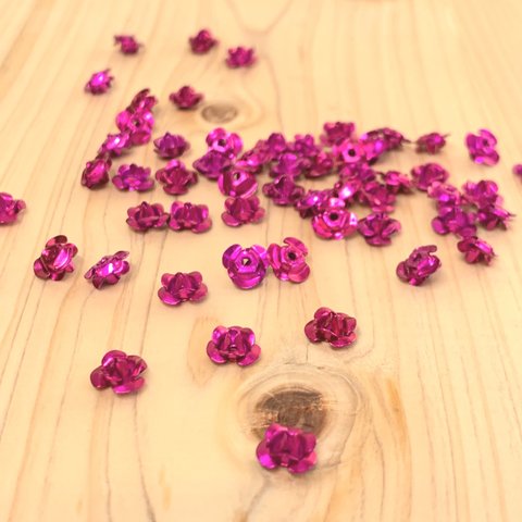 メタルパーツ　アルミバラ　アルミ薔薇 6mm 約100個 ピンク