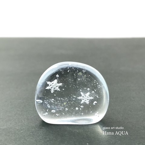 ガラスの置物～雪の結晶～