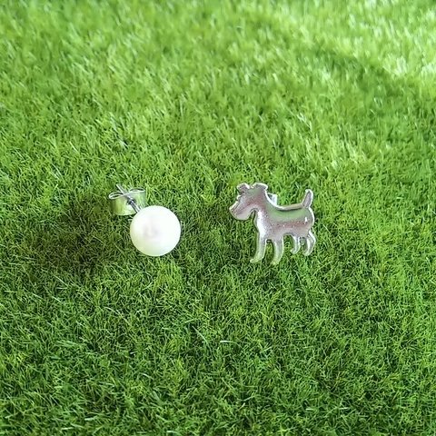 Dog シュナウザー 犬 シルエット&パール アシメ ピアス miniature schnauzer ミニチュアシュナウザー