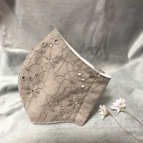 *Spring*  ハンドメイド　レース刺繍　スモーキーブラウン