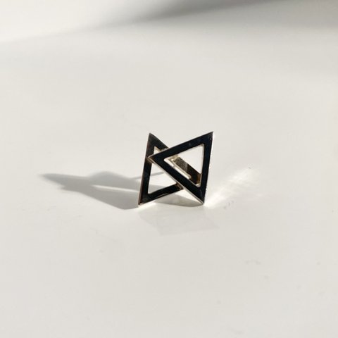 STUD EARRING TRIANGLE × TRIANGLE 〜スタッドピアス トライアングル × トライアングル 〜