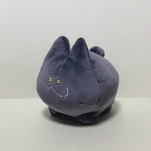 黒もちねこぬいぐるみ