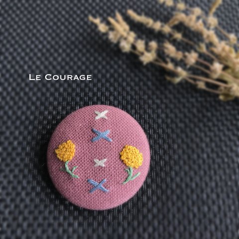 春のお花タンポポの刺繍ブローチ