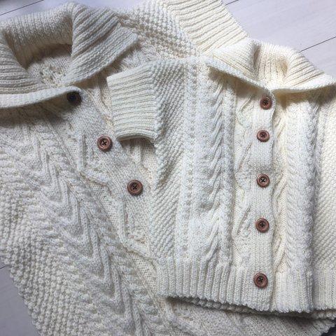 お母さんと子どもにアラン模様のおそろいセーター