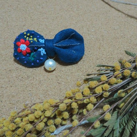 刺繍バレッタ (navy bouquet)