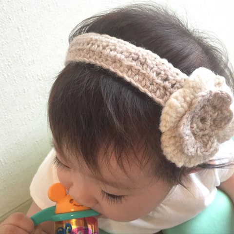 大きなお花モチーフ ベビちゃんヘアバンド