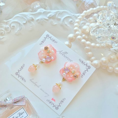 人気♡再々販　大人Pinkと🍓と紫陽花イヤリング/ピアス