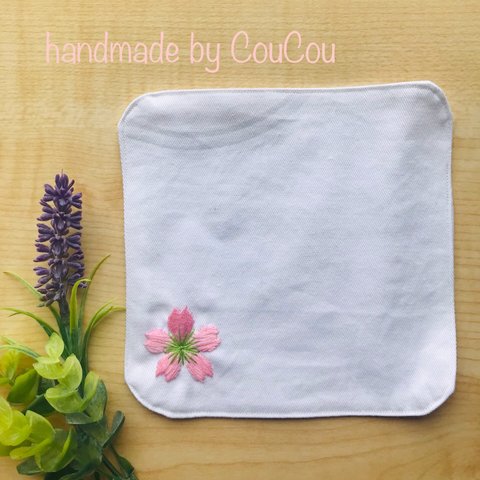  和刺繍・ミニハンカチ【桜】