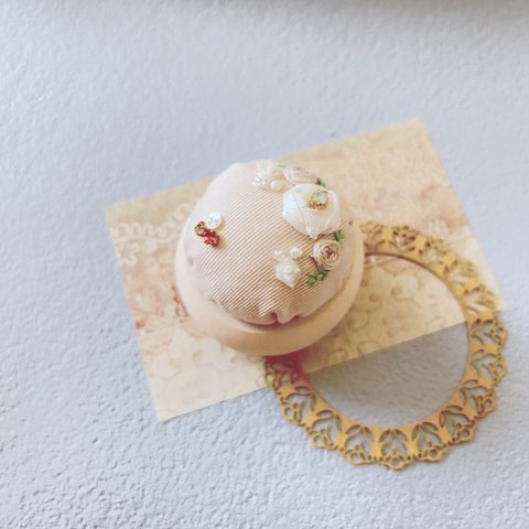 リボン刺繍のピンクッション