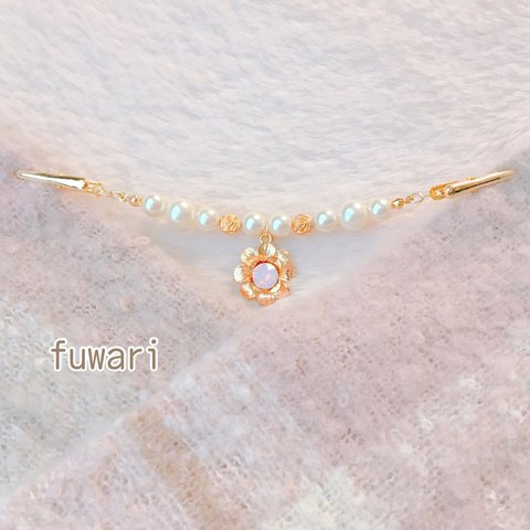 《オパールピンク》SWAROVSKIFLOWERとrose のストールクリップ 