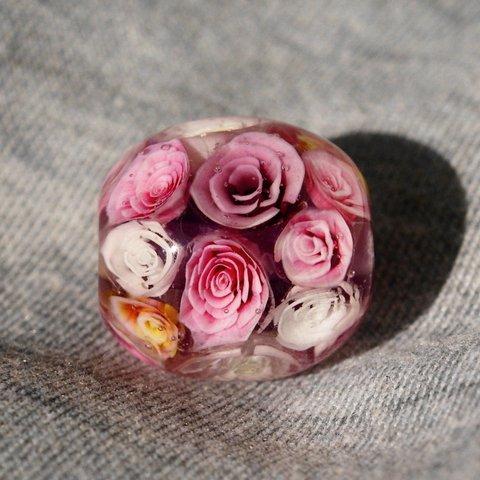 とんぼ玉「百万本の薔薇」