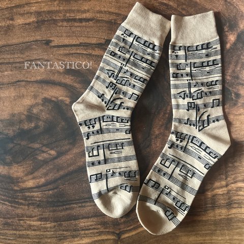 モノトーン楽譜柄靴下❤️メンズスケーターソックス ポップアート グラフィック 父の日プチギフトプレゼント音符音楽ボーダー