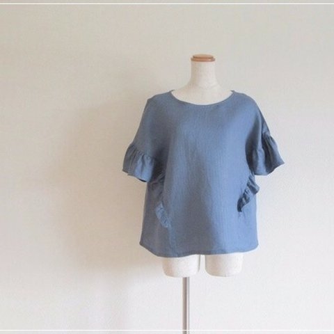 soldout Blue*　リネンのフリルドルマンブラウス