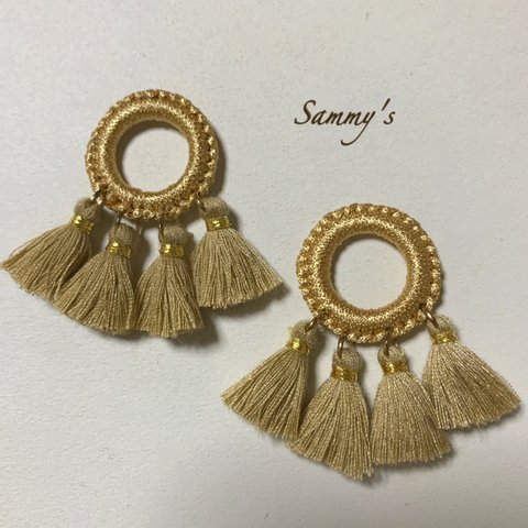 ★SALE★ タッセル付 編みリング チャーム ベージュ 2個set