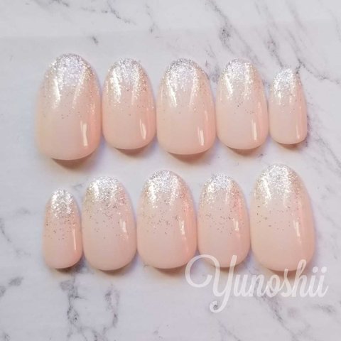 Sheer gradation Nail Beige