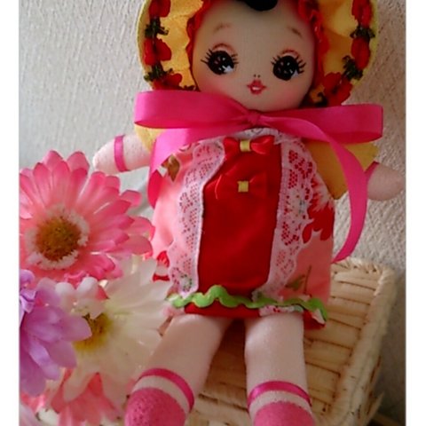昭和レトロな文化人形  ピンク花柄ワンピ