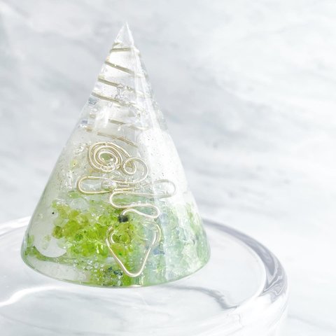 Orgonite Cone ✨Peridot ✨天然石ペリドット・水晶使用