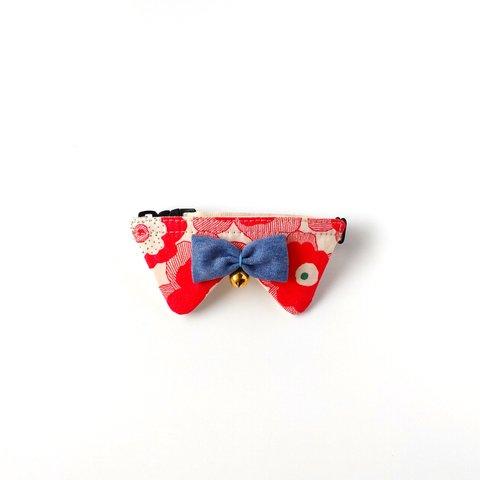ネコ(＆小型犬)の首輪 赤いお花のシャツ襟に蝶ネクタイ
