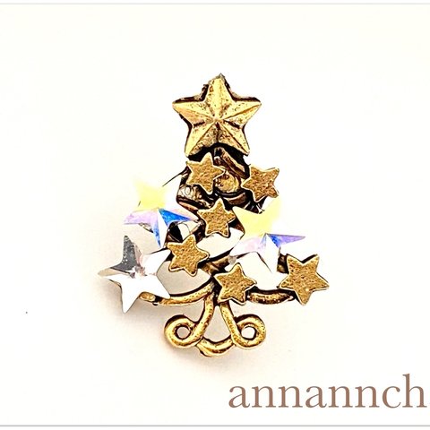 【アメリカ製　クリスマスツリー（ゴールド）スワロフスキー 付き　小さい　ピンブローチ】