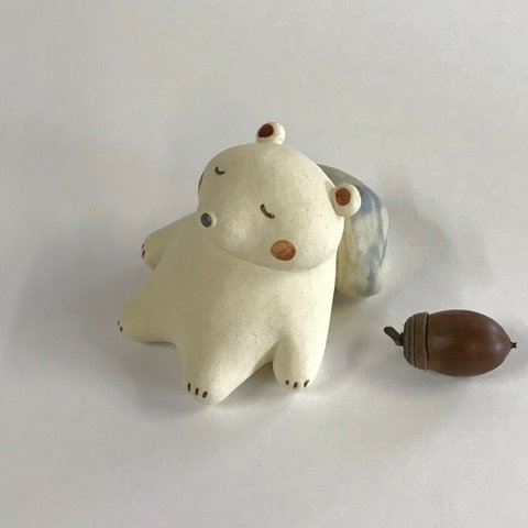 お昼寝子白くま　Ｏ-347　陶製/Polar bear/北極熊/Eisbär/ध्रुवीय भालू