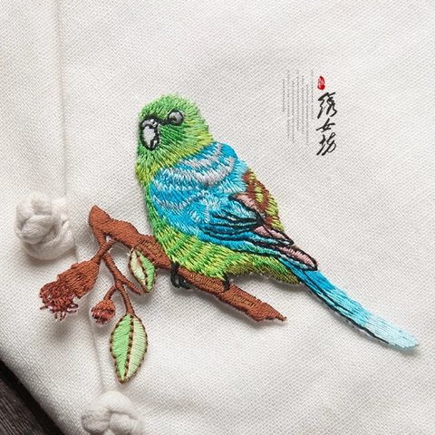 【1枚】緑の可愛いインゴの鳥のワッペン  刺繍 アップリケ