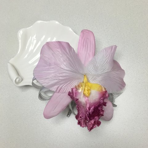 布染め花   優雅なカトレアのコサージュ     ピンク