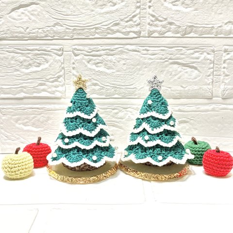 手編み　ミニクリスマスツリー