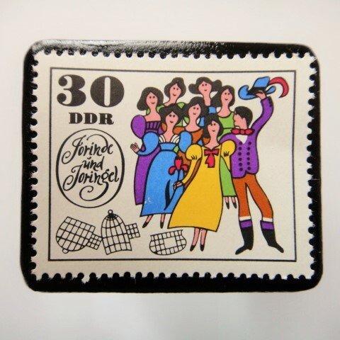旧東ドイツ  童話切手ブローチ4603