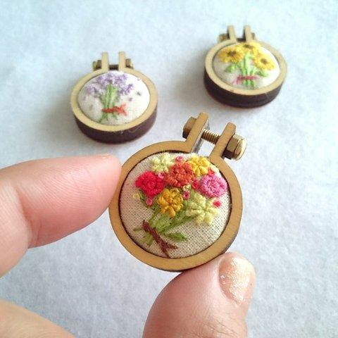 刺繍チャーム(ブーケ)