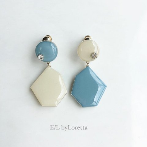 Color Asymmetry KAKERA pierce/earring(Light Blue×Ivory)