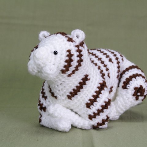 ホワイトタイガーのあみぐるみ 編み図 / White tiger amigurumi pattern