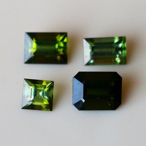 天然石＊グリーントルマリン　ルース　6.5 ct　4個