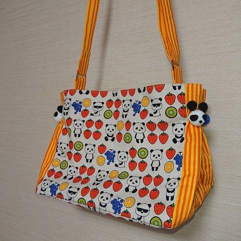 軽～い軽～いトロピカルなパンダbag