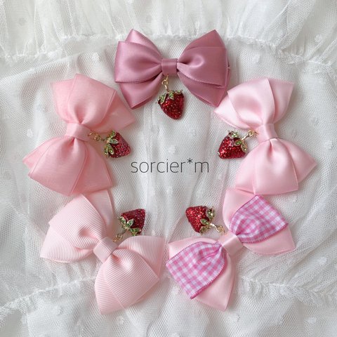 Jewel♡strawberry リボン へアクリップ   苺 ロリィタ ロリータ 量産型 ゆめかわいい ピンク オフホワイト いちごみるく イチゴ いちご 地雷 推しカラー くすみピンク ぴんく