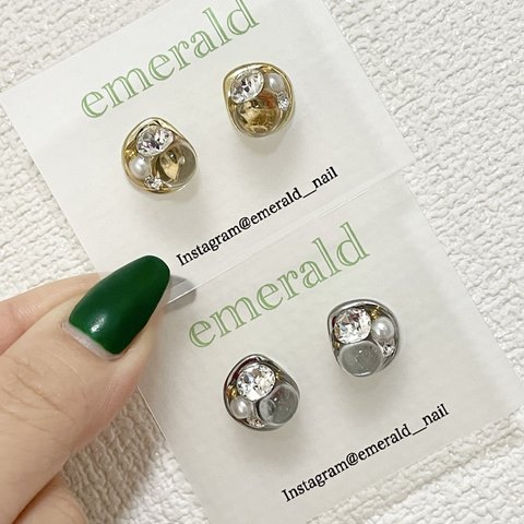 emerald 一粒クリスタルピアス　ゴールド・シルバー