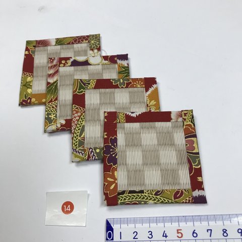コースターミニ(おチョコサイズ )赤い花柄の市松ピンク畳4枚組No.14