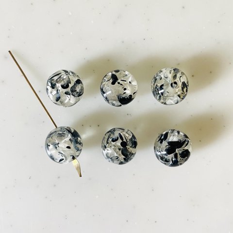 Clear Black Marble 12mm Beads