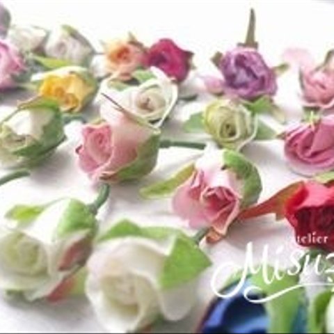 薔薇パーツ　バラのつぼみ　色々30P　　ハンドメイド資材　コサージュ　リースの下挿し　工作の材料　造花 